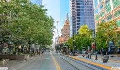 Oakley Sutro Lite Sunglasses Matte Black / Prizm Black / Ref. OO9463-0539 -Oakley 15298735f86bd3d3a7f01.22143866